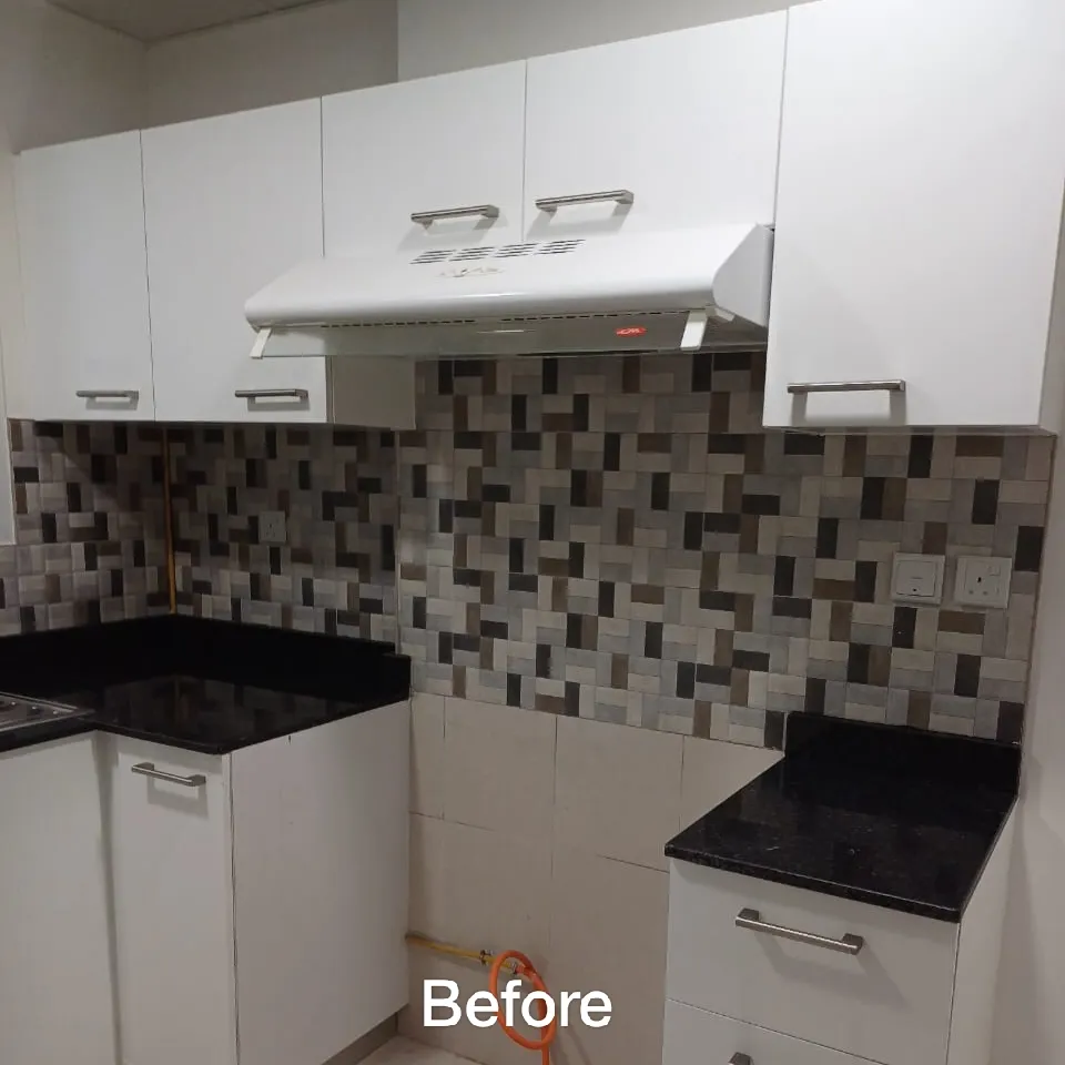 Kitchen Wrap Before Look