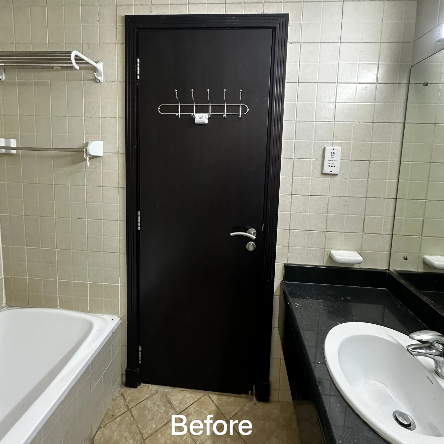Bathroom Wrapping Before After