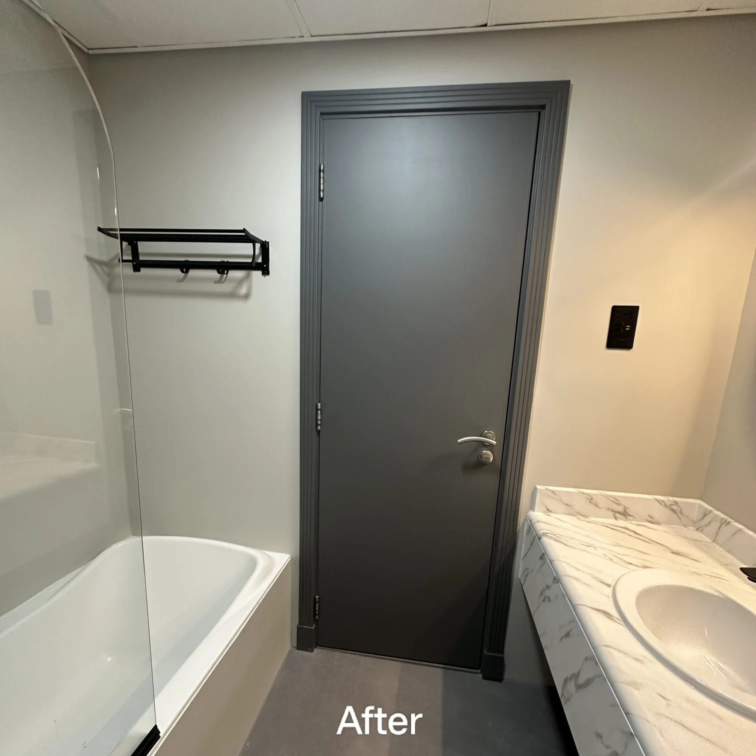Bathroom Wrapping Before After