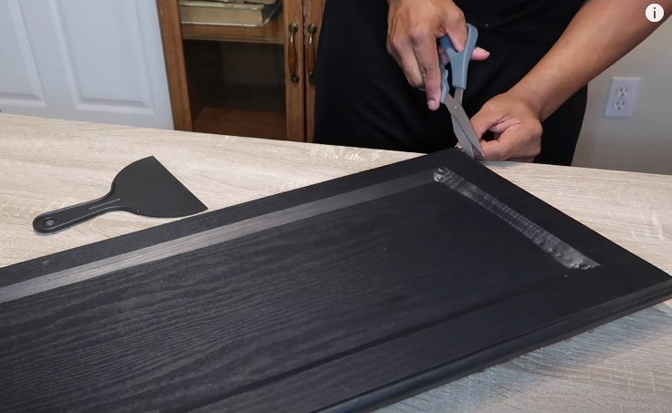 How to Update Kitchen Cabinets